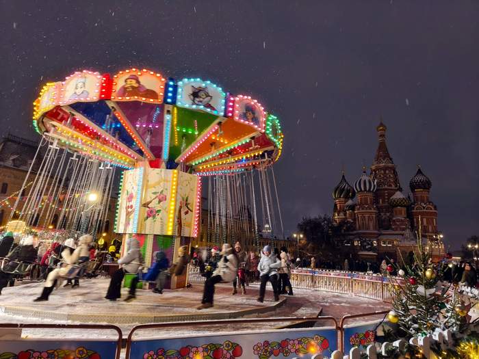 Карусель на Красной площади